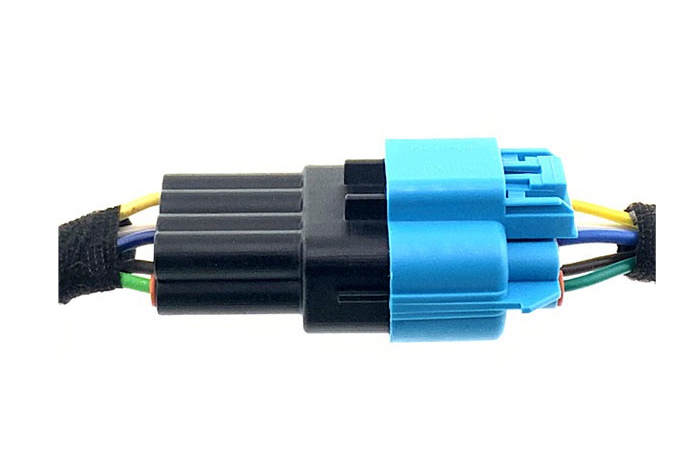 CM Body Mating Pigtail Plug - Image 3